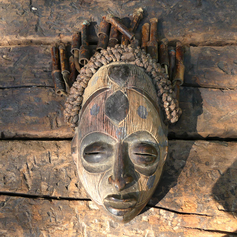 MASCARA AFRICANA CHOKWE de artesania CAJAS INDIAS BANJARAS CAJAS NEPAL